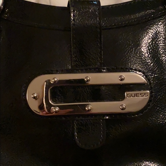 Guess purse - Picture 1 of 4